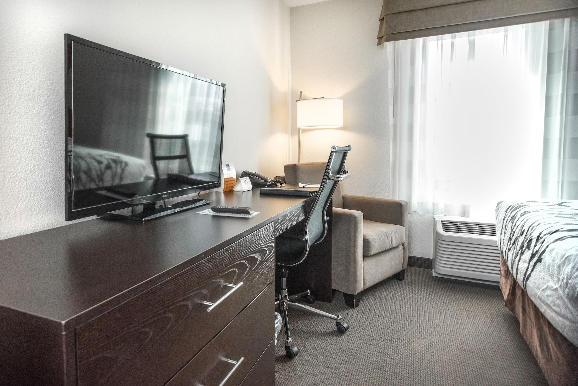Sleep Inn & Suites And Conference Center Downtown Indianapolis Extérieur photo