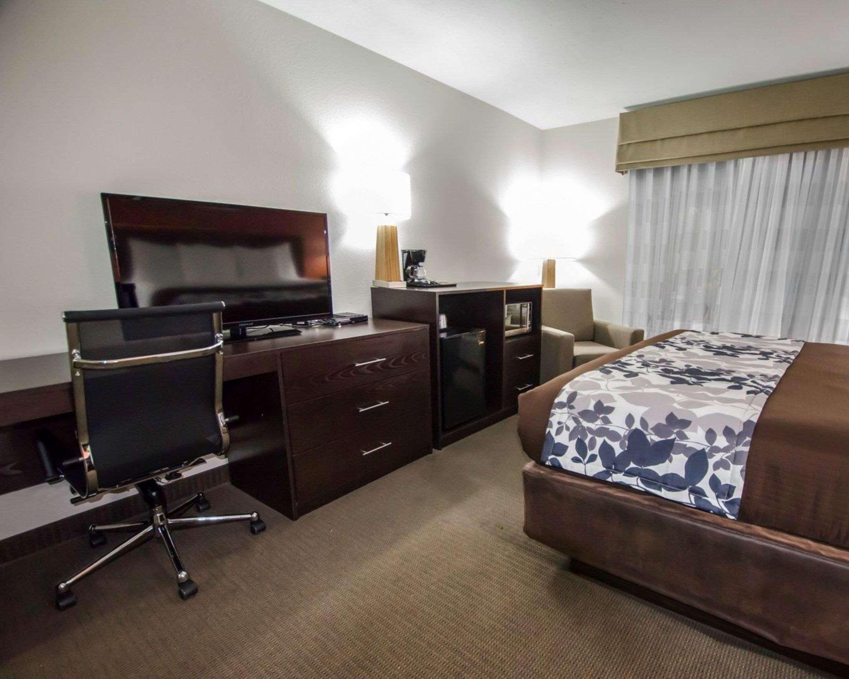 Sleep Inn & Suites And Conference Center Downtown Indianapolis Extérieur photo