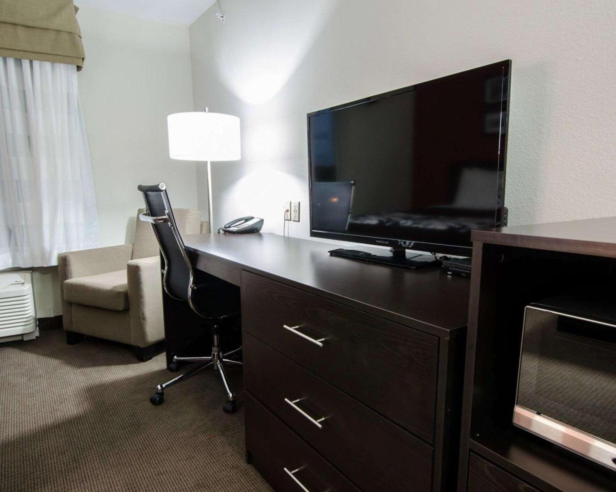 Sleep Inn & Suites And Conference Center Downtown Indianapolis Extérieur photo