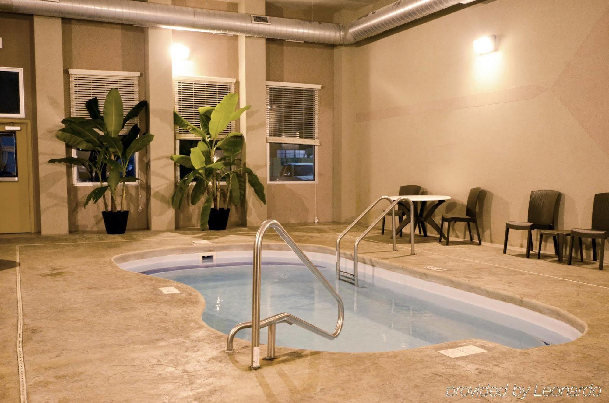 Sleep Inn & Suites And Conference Center Downtown Indianapolis Extérieur photo